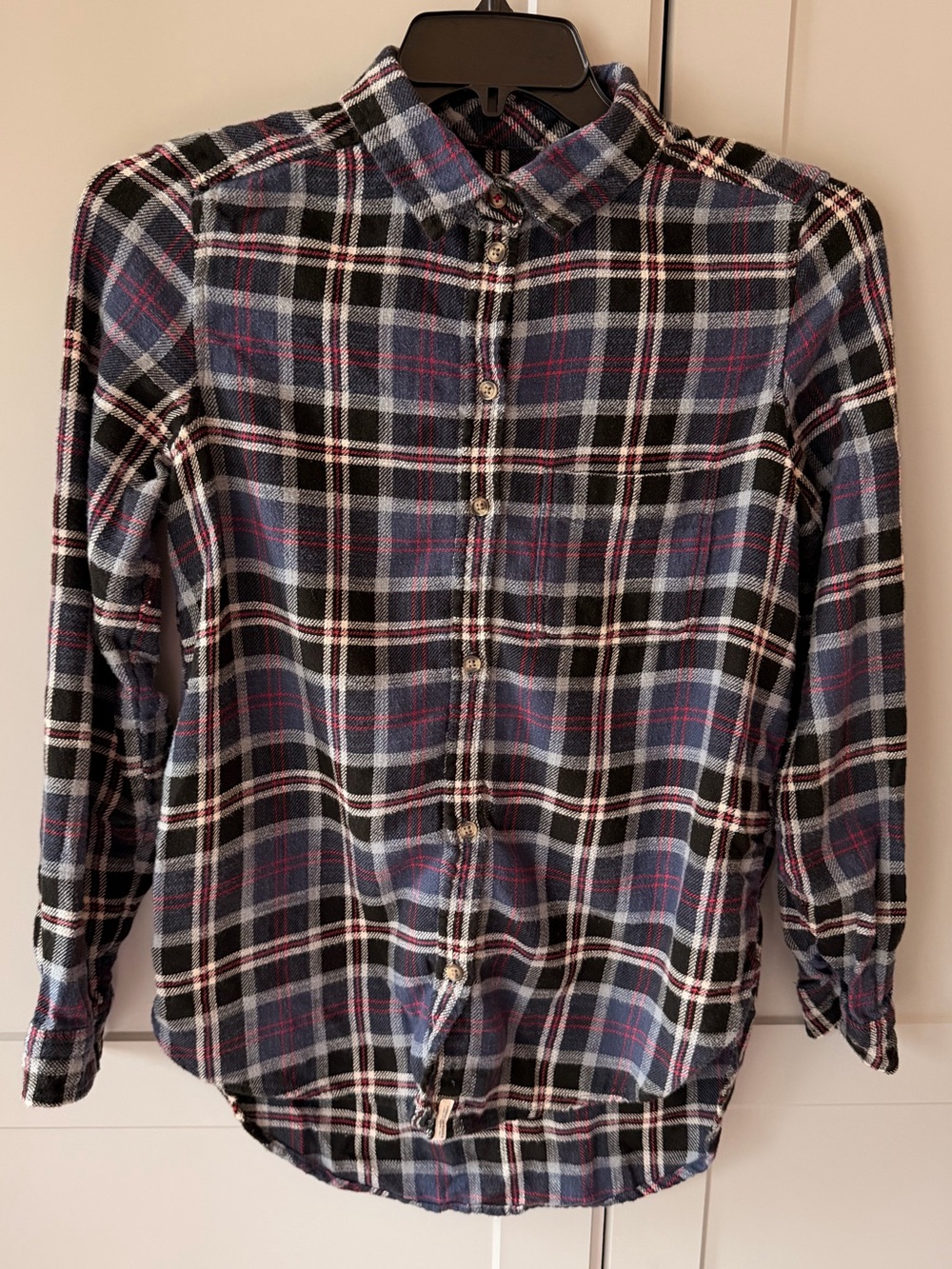 American Eagle Aww-Mazingly Soft Boyfriend Fit Plaid Flannel Shirt Blue Red M